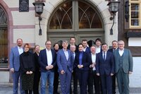 Landkreise fordern strukturelle Reformen in Bund und L&auml;ndern -  von der Arbeitspflicht f&uuml;r B&uuml;rgergeld-Empf&auml;nger und Asylsuchende bis hin zur Weiterentwicklung des Gesundheitswesens